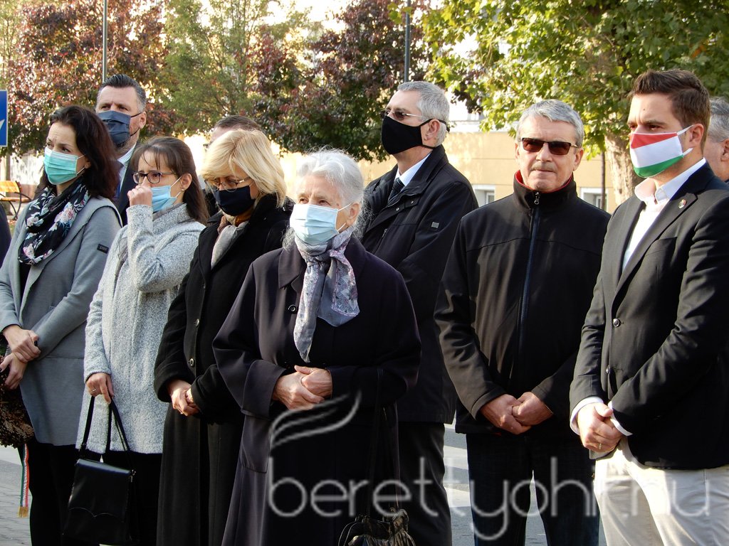 Az '56-os forradalomra emlékeztünk 15